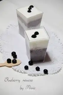 Blueberry yogurt mousse cup