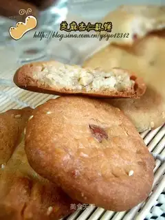 Sesame almond shortcake