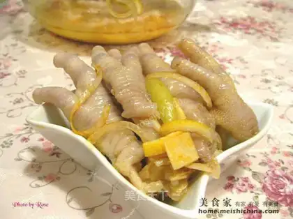 Thai crystal chicken feet