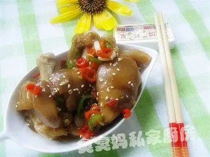 Xiaoxiang pork knuckles