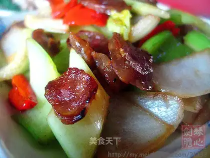 Sausage with onion and celery