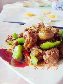 Duck legs with black pepper