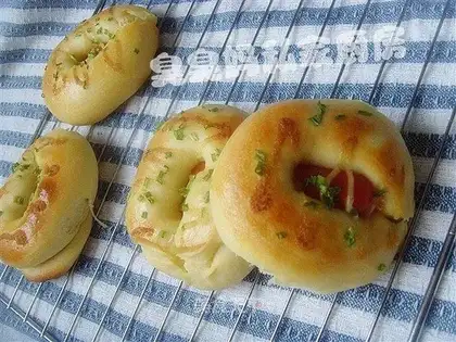 sausage bun