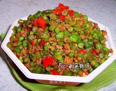 Chop pepper and shredded cowpea
