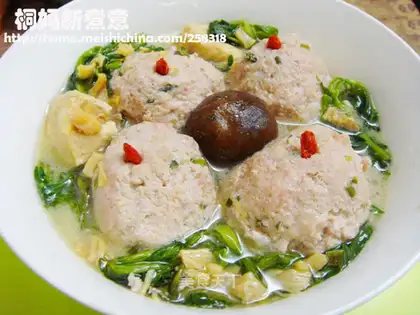 Stewed Lion's Head with Sandwich
