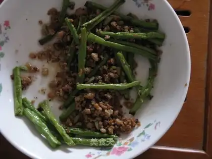 Cowpea meat paste