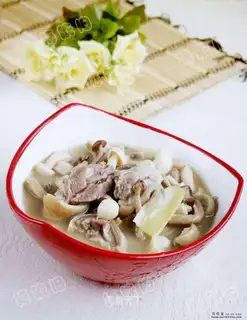 Mutton pot with double mushrooms