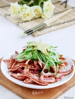 Mustard pig ears