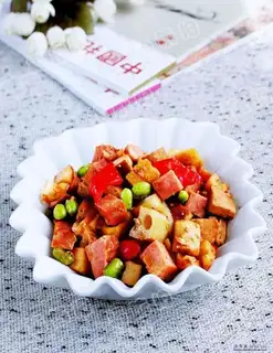 Spicy assorted diced lotus root