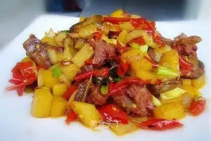 Sour and spicy salted duck