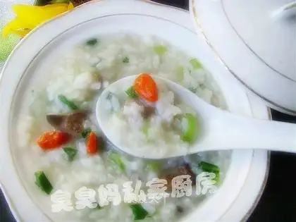 wolfberry pork liver porridge