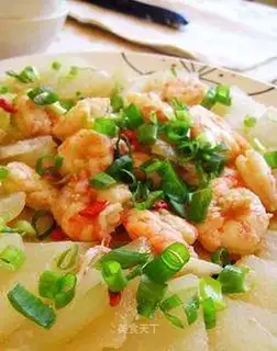 stir-fried shrimps with winter melon