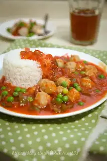 It's tasting meatball rice