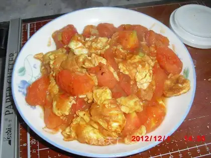 Tomato fried eggs