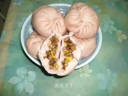 Red corn buns
