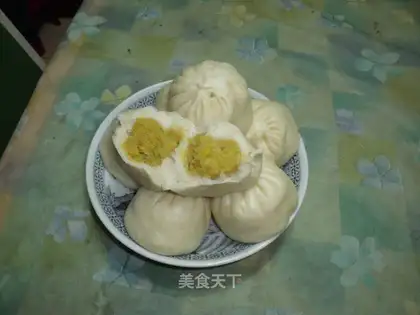 A melon bun