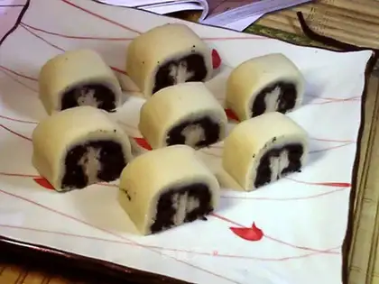 Sesame rolls