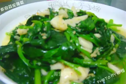 Shrimp, garlic, spinach