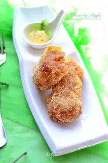 Gilley cheese rolls