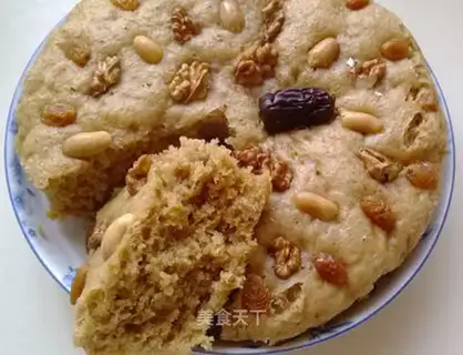Red-cracker