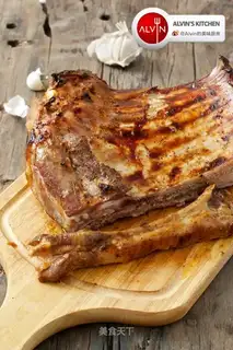 Roasted pork ribs