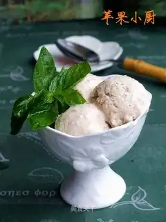 Banana oatmeal ice cream