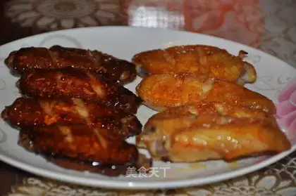 Honey-cooked chicken wings