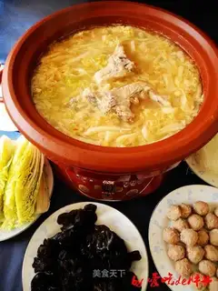 Sour sauerkraut cauldron