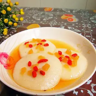 Red sugar steamed pastry