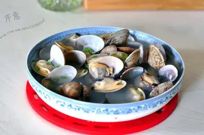 Clear soup clams