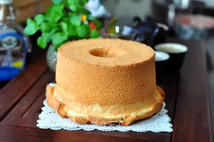 Maple syrup twirl cake