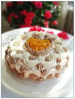 Coco flower birthday cake