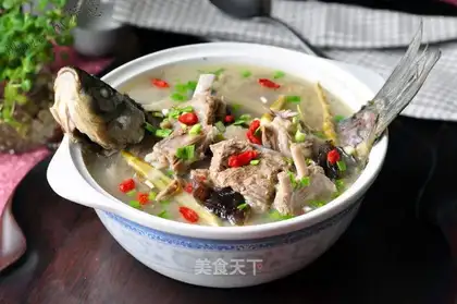 Sheep chop-fish soup