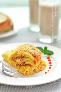 Ham cheese omelet