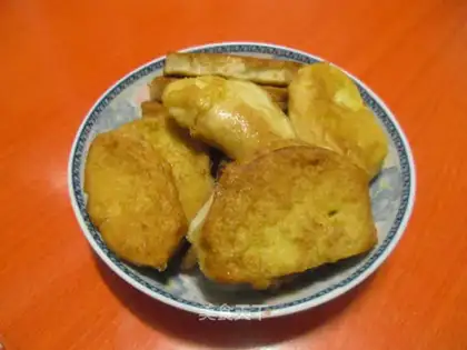 Sweet, gold-breaded