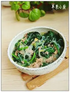 A spinach pasta fan