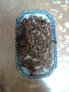 Tea mushrooms with beef
