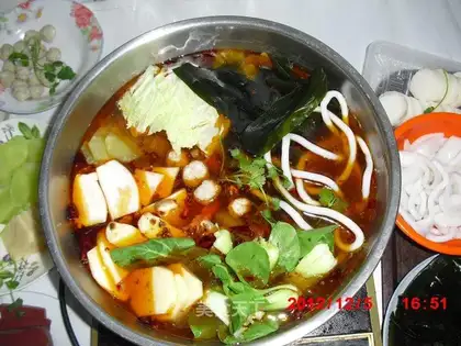 Spicy pan on fishbones