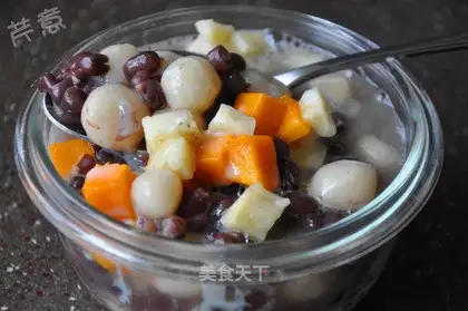 Bean-fruit soup
