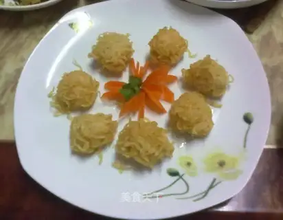 Goldy-crawny shrimp balls