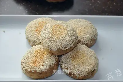 Pretzel sauce. Chessies