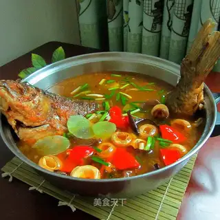 The whole fish pot