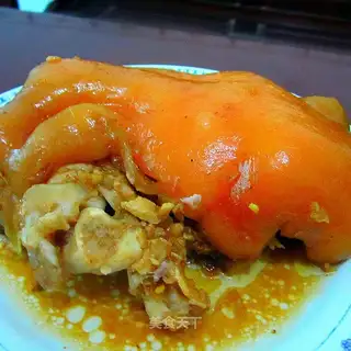 Potato pig hoof elbow