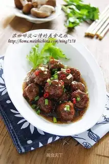 Juice and mushroom beefballs