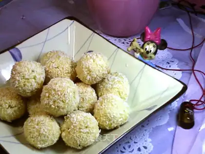 Protein coconut ball