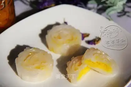 Crystal milk yellowcake