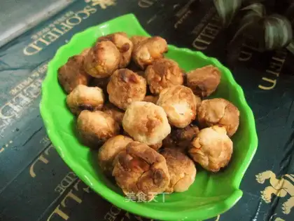 The sweet peanut ball