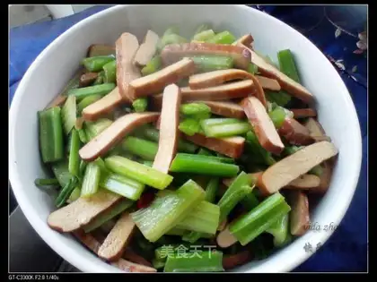 ♪ The fragrance burns the celery ♪