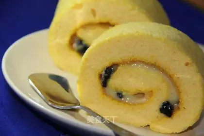 Cassada pumpkin roll