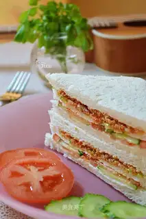 Eels sandwich